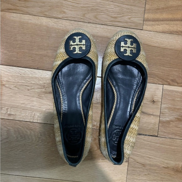 Tory Burch Woven Tan and Black Flats - Picture 1 of 8